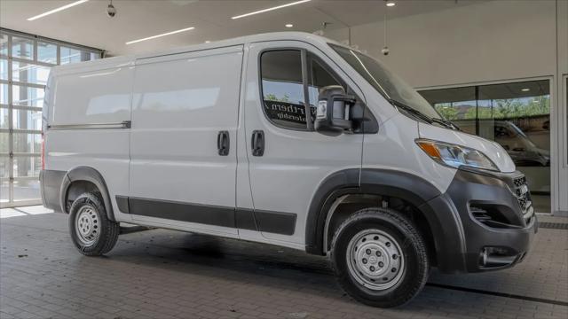 2025 Ram ProMaster 2500 Cargo Van Tradesman Low Roof 136" WB w/Pass Seat