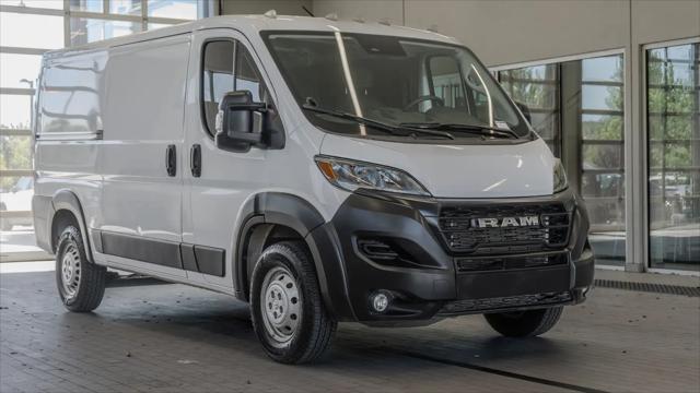 2025 Ram ProMaster 2500 Cargo Van Tradesman Low Roof 136" WB w/Pass Seat