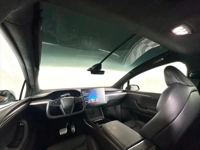 2023 Tesla Model X Standard Range