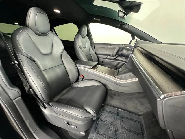 2023 Tesla Model X Standard Range