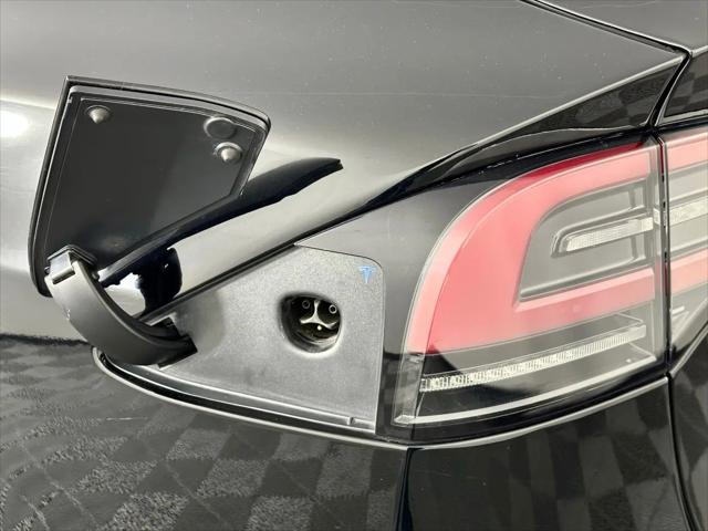 2023 Tesla Model X Standard Range