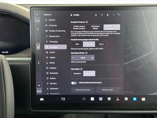 2023 Tesla Model X Standard Range