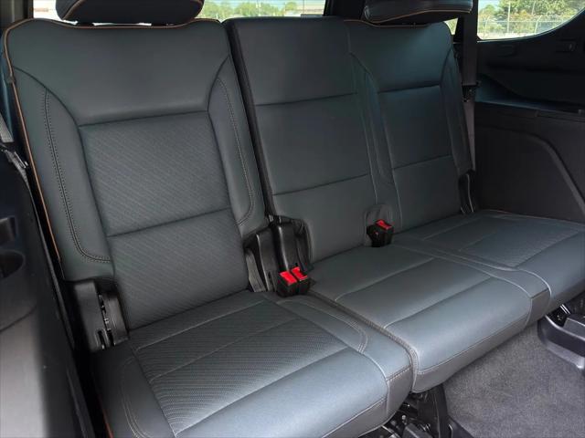 2025 GMC Yukon 4WD AT4