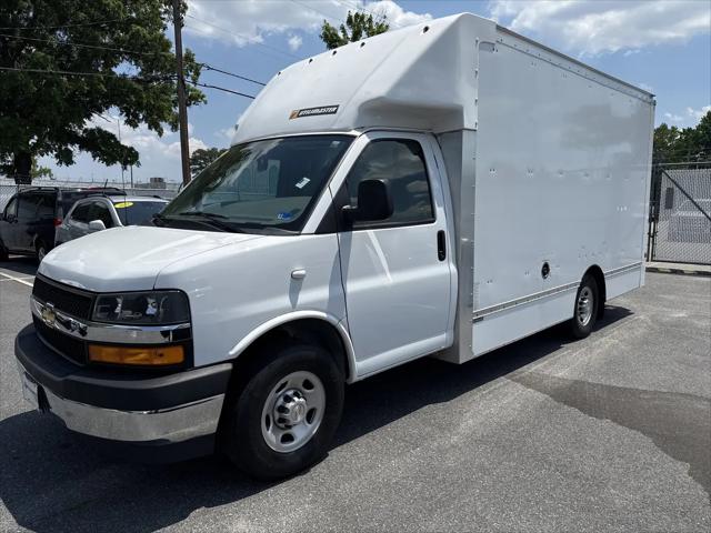 2022 Chevrolet Express Cutaway Work Van