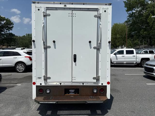 2022 Chevrolet Express Cutaway Work Van