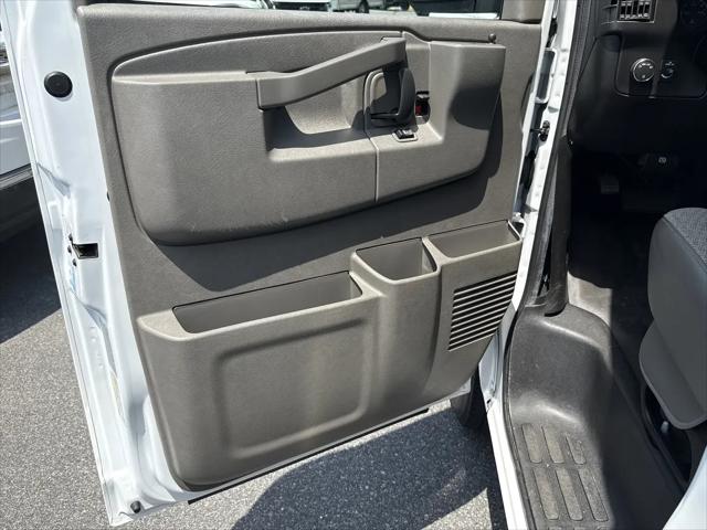 2022 Chevrolet Express Cutaway Work Van