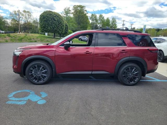 2026 Nissan Pathfinder SL