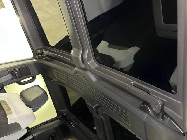 2025 GMC HUMMER EV e4WD 2X