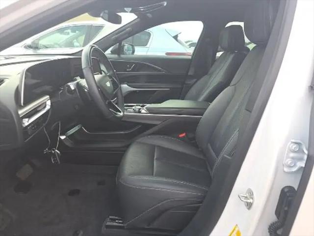 2024 Cadillac iQ Sport w/1SJ