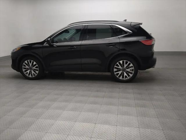 2022 Ford Escape Titanium Hybrid