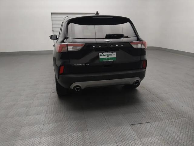 2022 Ford Escape Titanium Hybrid