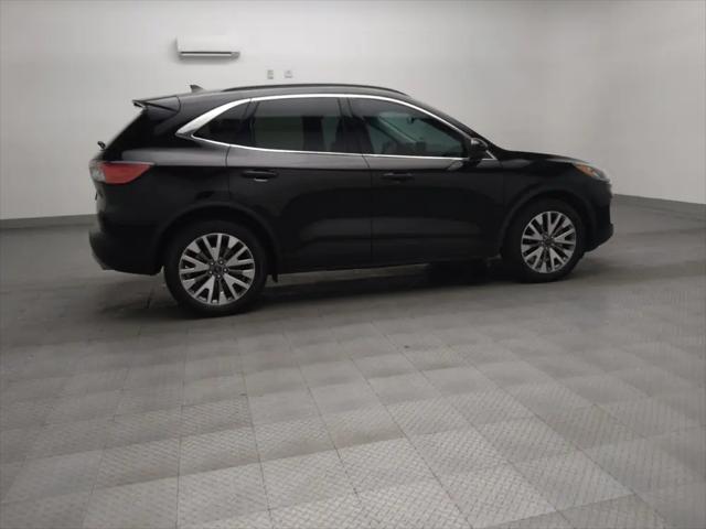 2022 Ford Escape Titanium Hybrid
