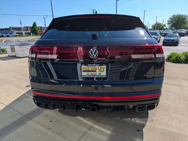 2026 Volkswagen Atlas Cross Sport SEL R-Line Black