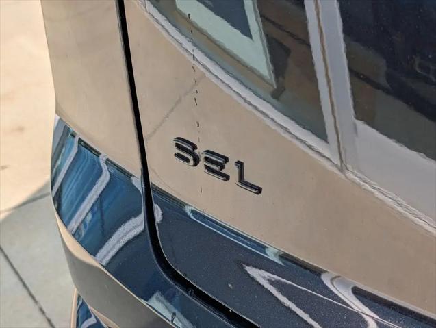 2026 Volkswagen Atlas Cross Sport SEL R-Line Black