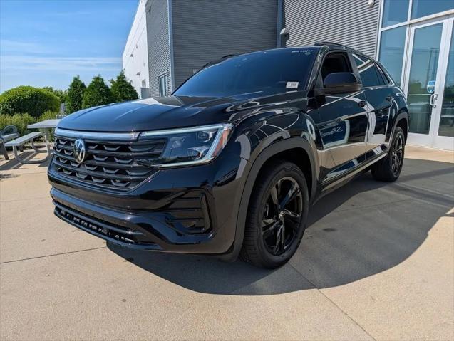 2026 Volkswagen Atlas Cross Sport SEL R-Line Black