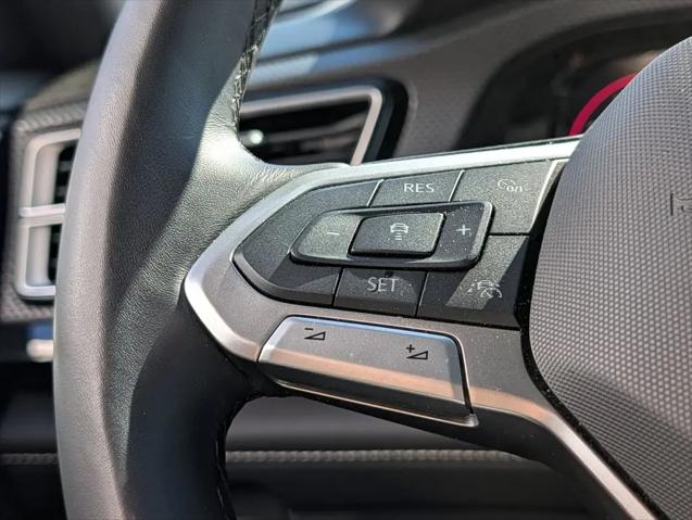 2026 Volkswagen Atlas Cross Sport SEL R-Line Black
