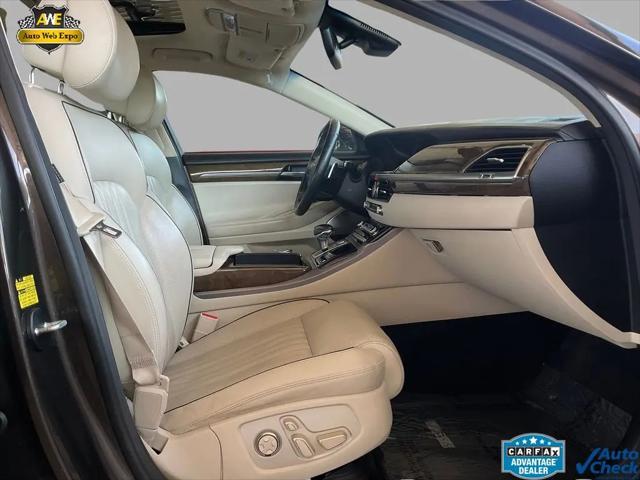 2017 Genesis G90 5.0 Ultimate