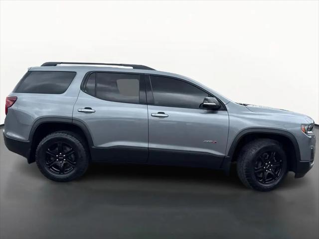 2022 GMC Acadia AT4