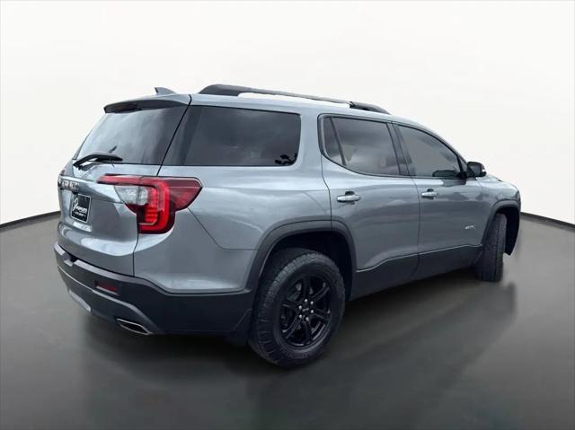 2022 GMC Acadia AT4