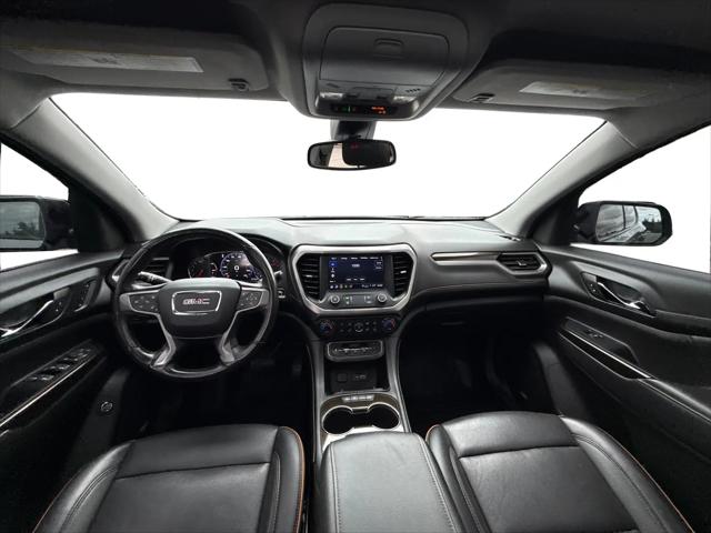 2022 GMC Acadia AT4