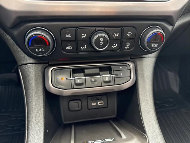 2022 GMC Acadia AT4