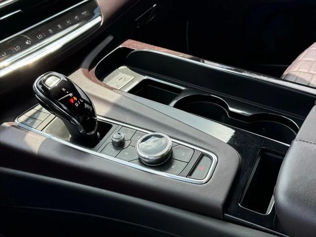 2023 Cadillac Escalade 4WD Sport Platinum