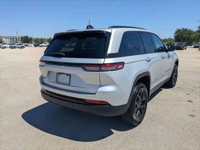 2025 Jeep Grand Cherokee Altitude 4x4