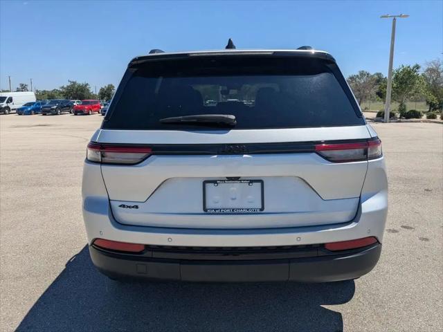 2025 Jeep Grand Cherokee Altitude 4x4