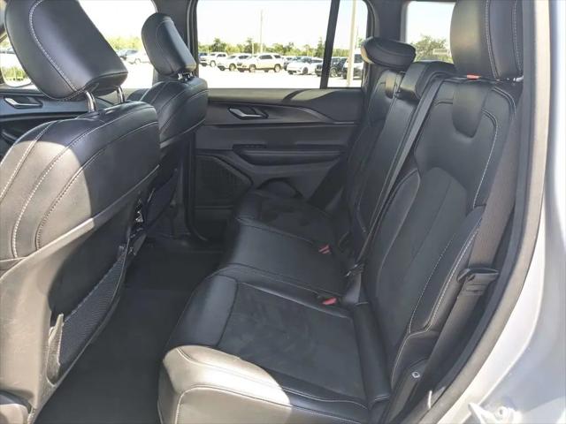 2025 Jeep Grand Cherokee Altitude 4x4