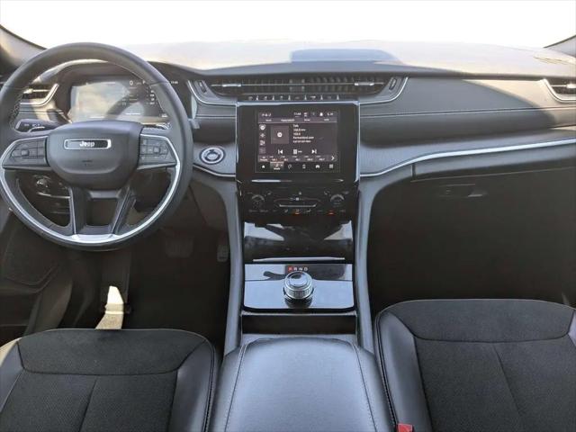 2025 Jeep Grand Cherokee Altitude 4x4
