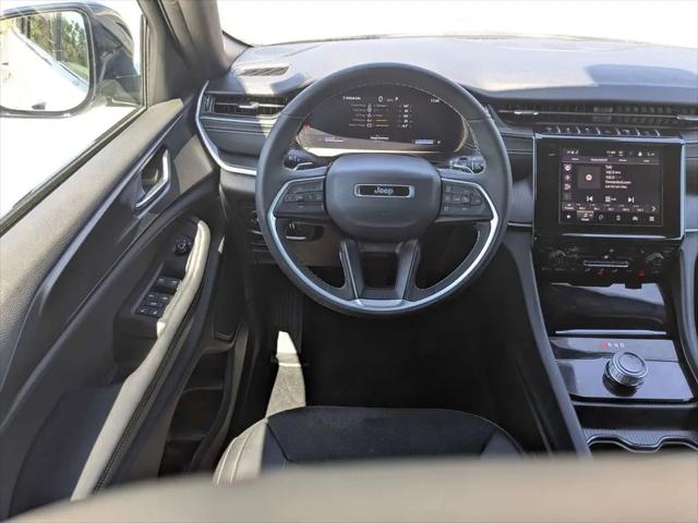 2025 Jeep Grand Cherokee Altitude 4x4