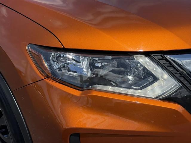 2020 Nissan Rogue SV FWD