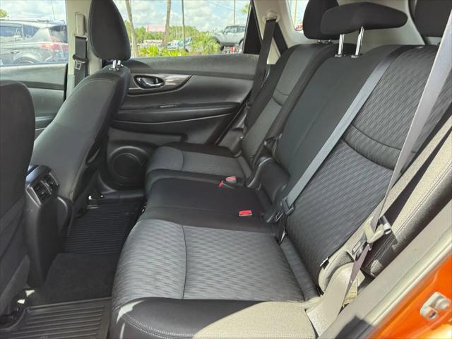 2020 Nissan Rogue SV FWD