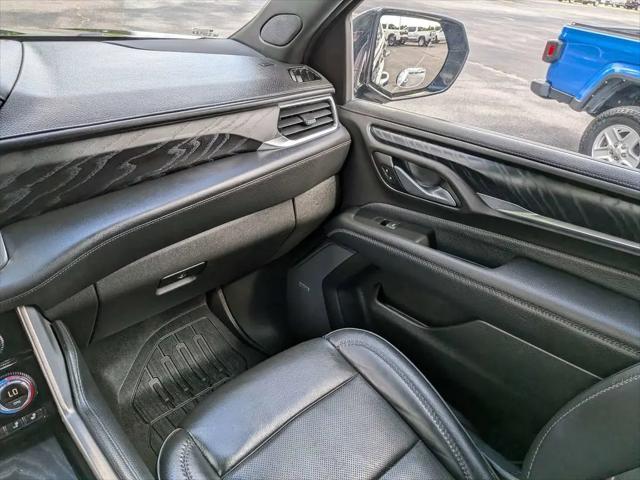 2022 GMC Yukon 4WD Denali