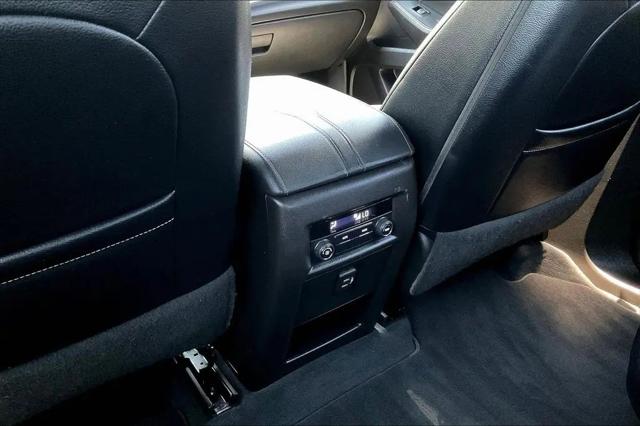 2022 Chevrolet Traverse FWD LT Cloth