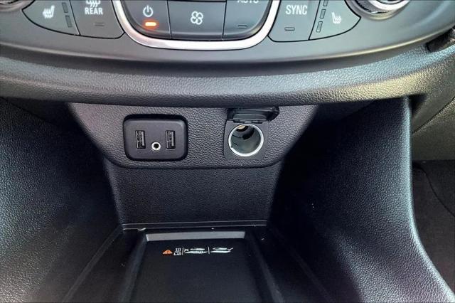 2022 Chevrolet Traverse FWD LT Cloth
