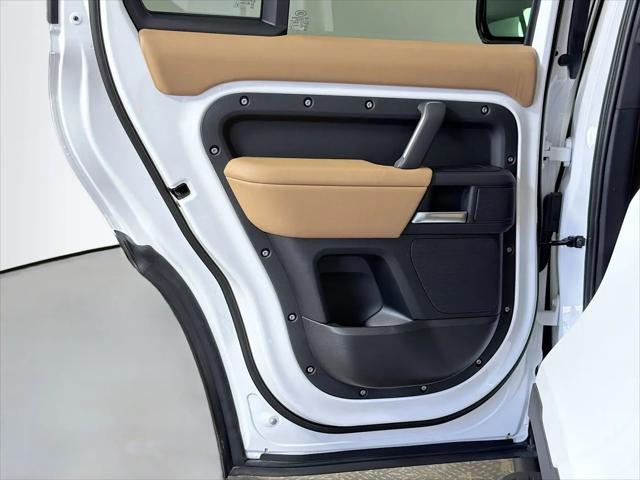2026 Land Rover Defender P300 S