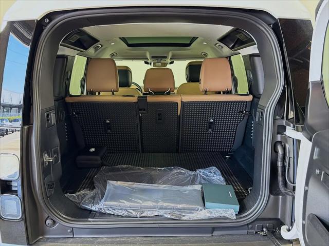 2026 Land Rover Defender P300 S