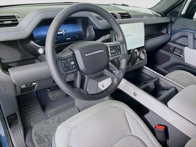 2026 Land Rover Defender P400 X-Dynamic SE