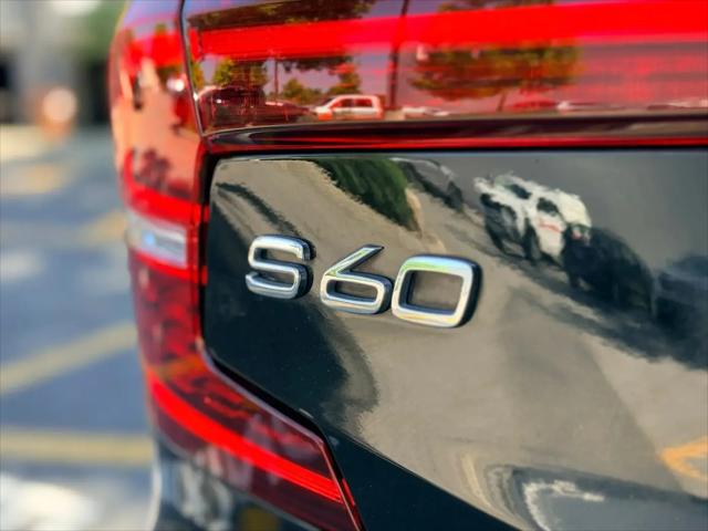 2020 Volvo S60 T6 Momentum