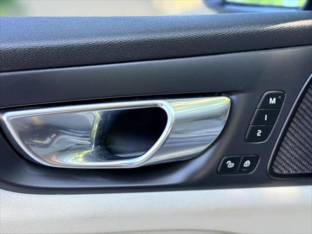 2020 Volvo S60 T6 Momentum