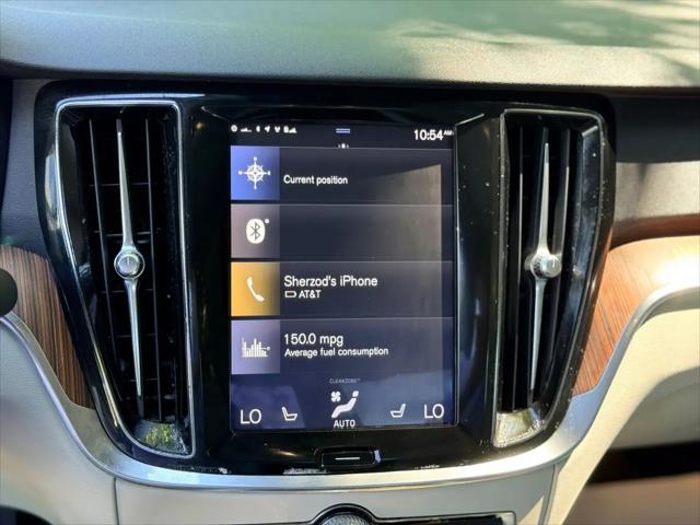2020 Volvo S60 T6 Momentum
