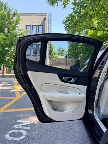 2020 Volvo S60 T6 Momentum