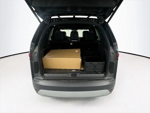2026 Land Rover Discovery S