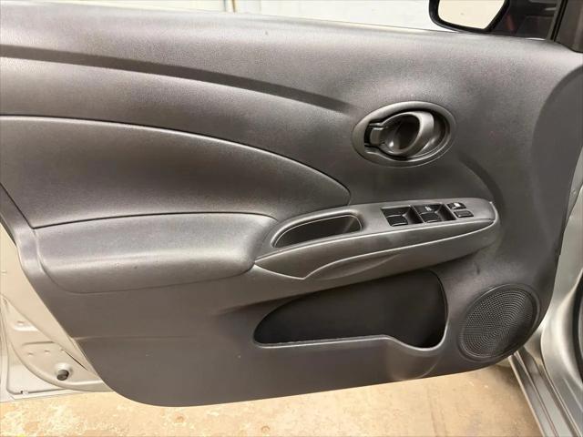 2012 Nissan Versa 1.6 SV
