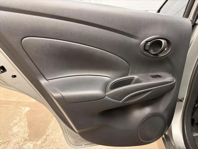 2012 Nissan Versa 1.6 SV