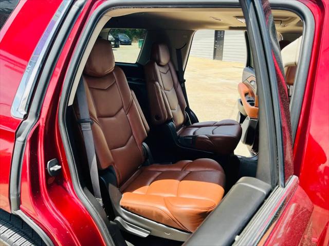 2017 Cadillac Escalade Luxury