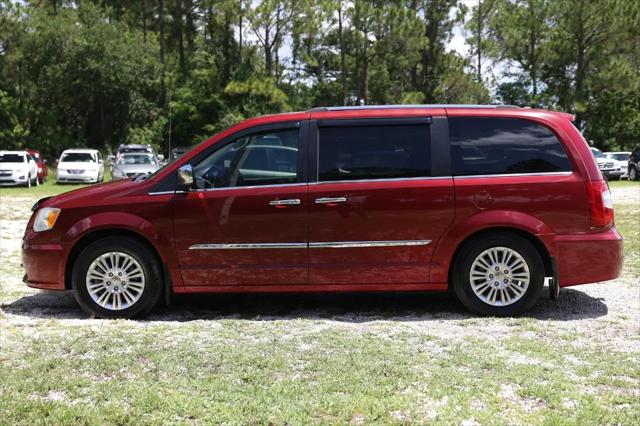 2014 Chrysler Town & Country Limited