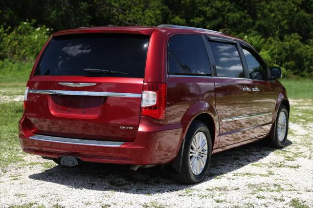 2014 Chrysler Town & Country Limited