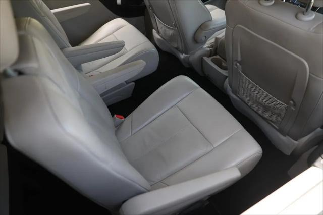 2014 Chrysler Town & Country Limited
